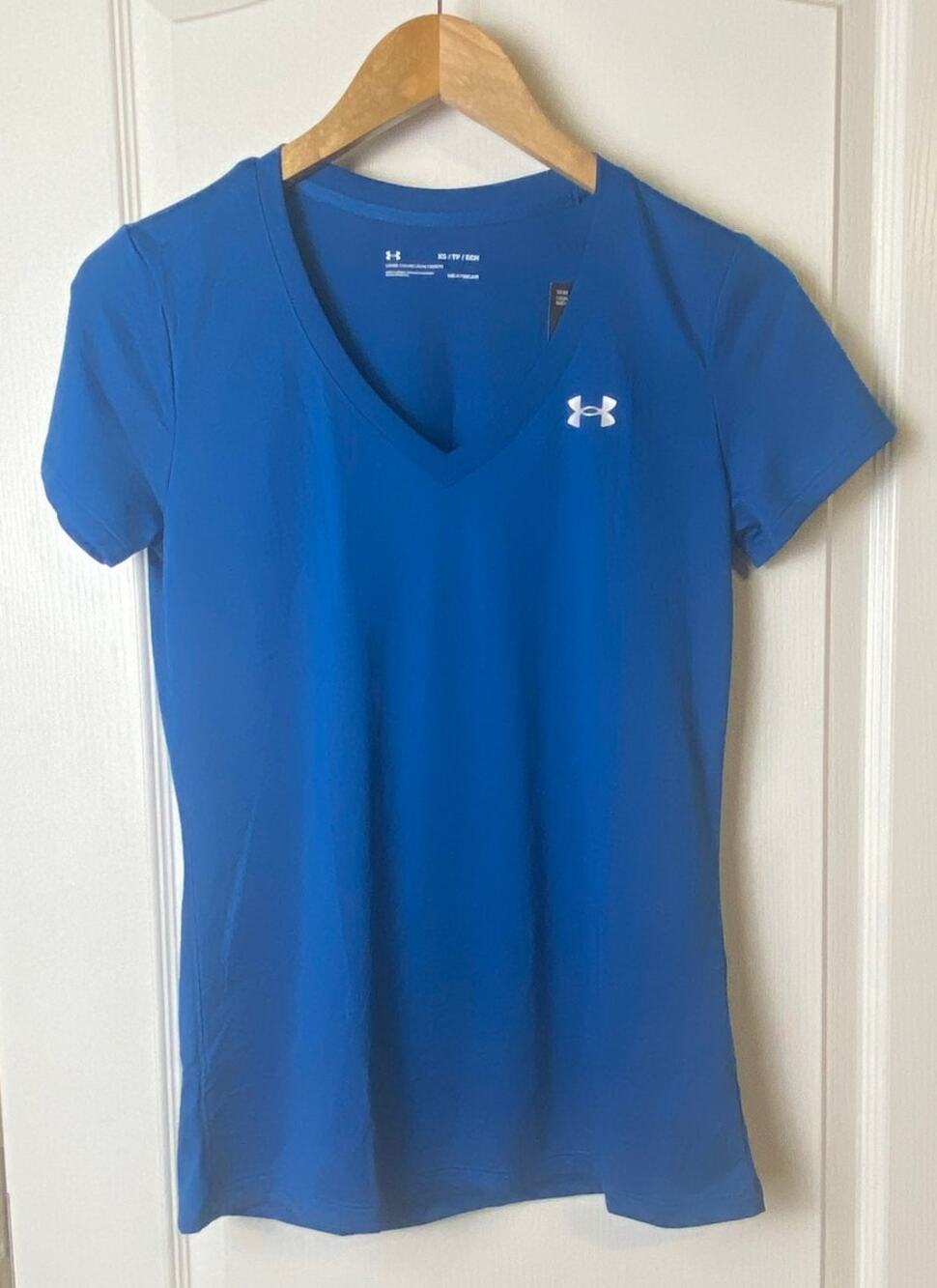 Under Armour Blue Tech Loose Fit Short Sleeve V-Neck T-Shirt Women's Size XS NWT